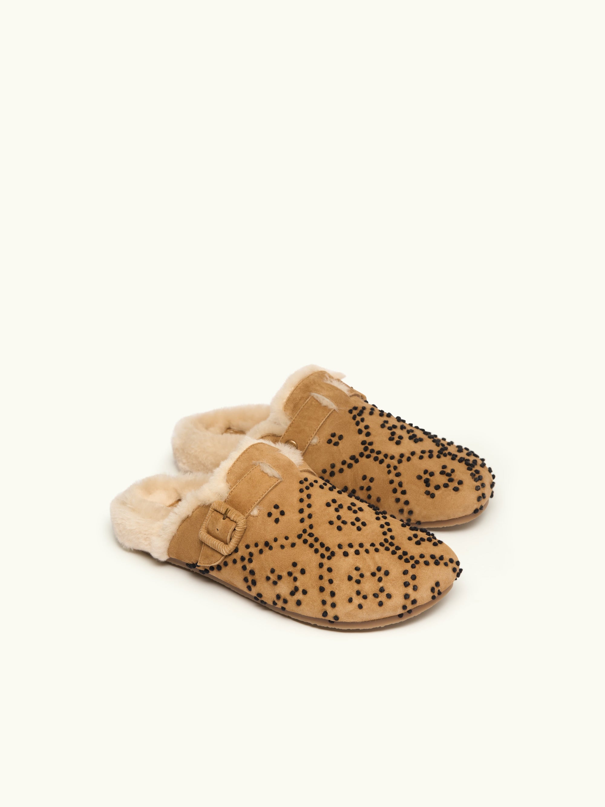 Jantique Shoes